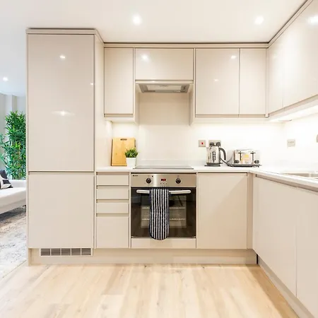 Apartment Harvey Nic's & Designer Quarter 62ch *