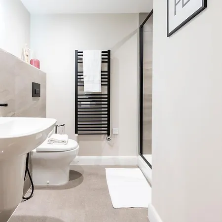 Апартаменти Harvey Nic's & Designer Quarter 62ch Лідс