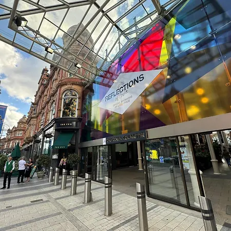 Harvey Nic's & Designer Quarter 62ch *