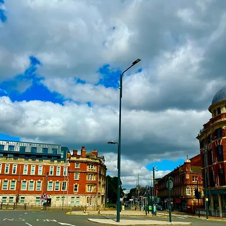 Harvey Nic's & Designer Quarter 62ch * Лідс