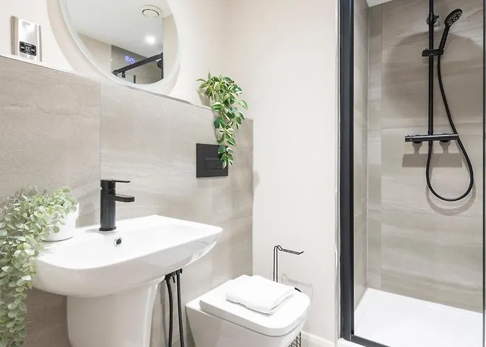 Harvey Nic's & Designer Quarter 62ch * リーズ