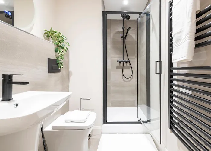 Harvey Nic's & Designer Quarter 62ch Apartamento